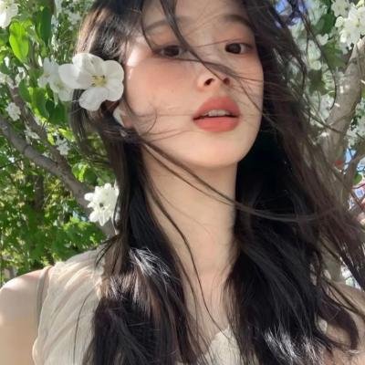 大宅院的女人